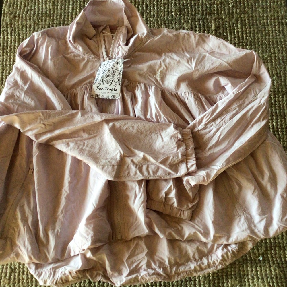 RARE! Saale FPmovement lilac parachute jacket